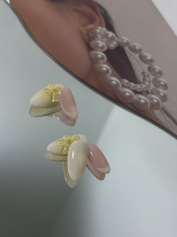 Presson French Nails with Yellow Flowers